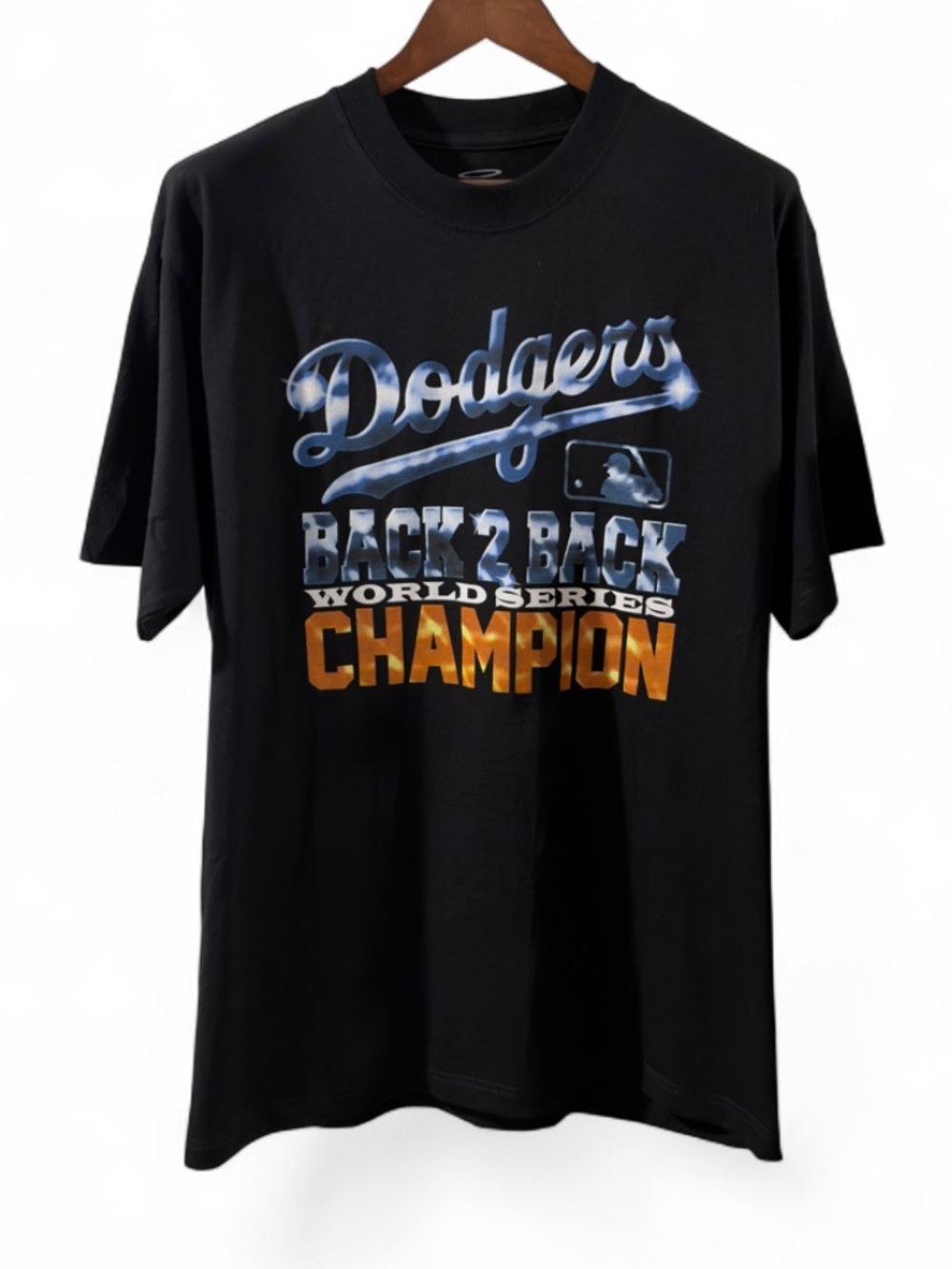 Sent 2 Heaven Exclusive LA Dodgers Back 2 Back Champion  Graphic T-shirt Size L